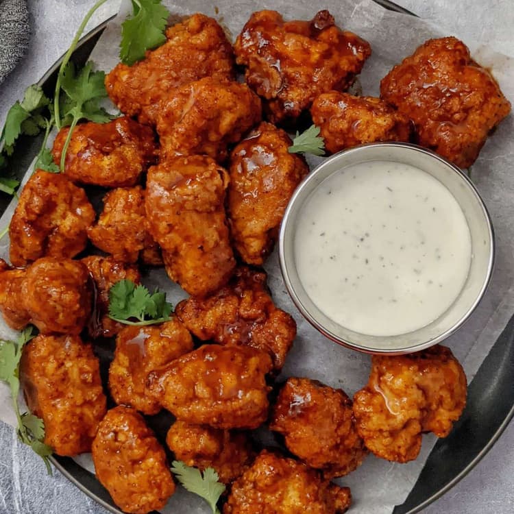 20 Boneless & LG Fries
